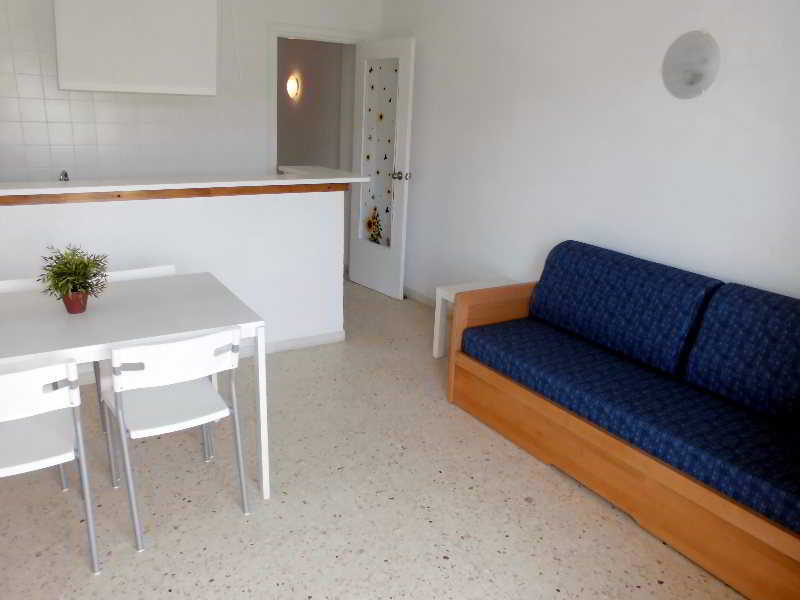 Apartamentos Elisa Rentalmar Cambrils Exterior photo